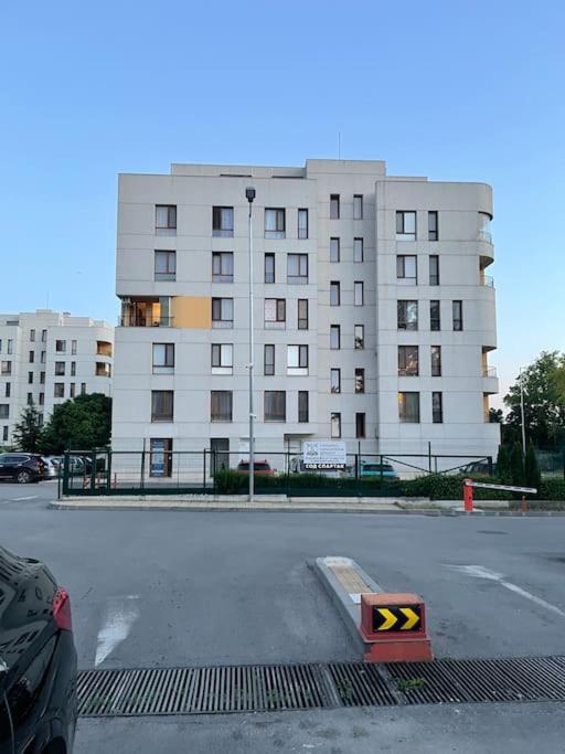 Варна Сити Парк С Паркомясто Exterior photo